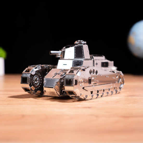 Metalinis 3d konstruktorius, Vikrus kovotojas Renault FT-17 tankas, metal-time, MT010