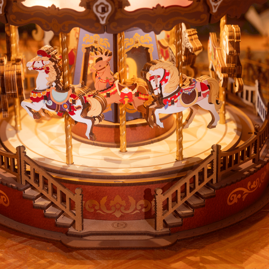 Classic Carousel / AMC01