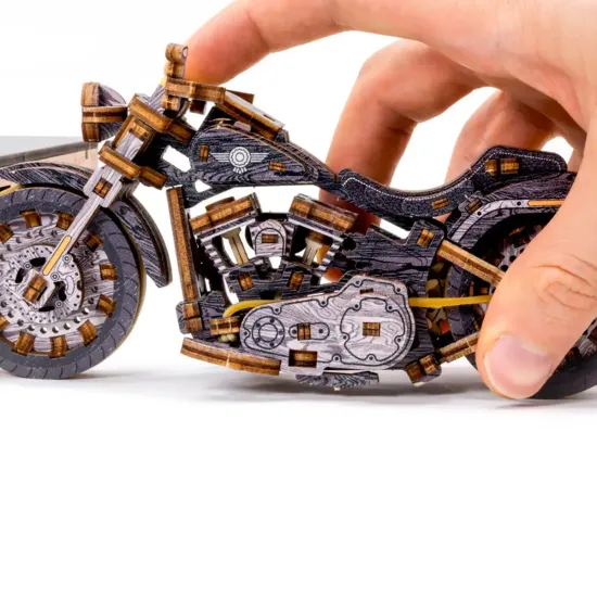 3D medinis galvosūkis, Kruizinis V-Twin riboto leidimo, 168 dalių, woodencity, LE-002